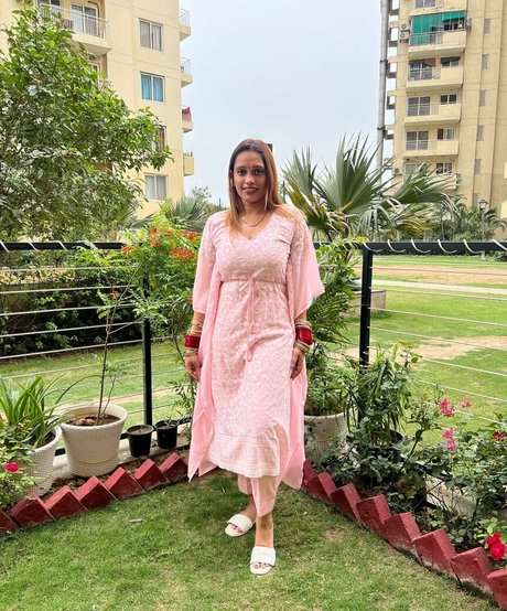 Akanksha Jain modelo gratis foto