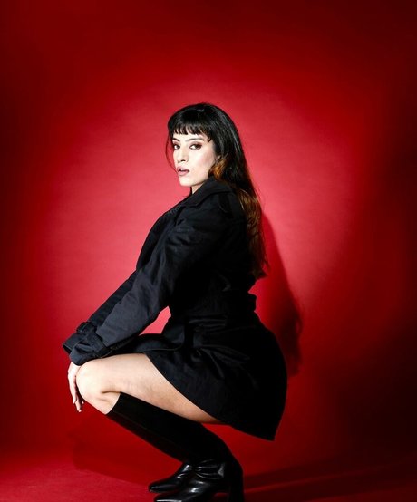 Akshita Dutta buena actriz imágenes