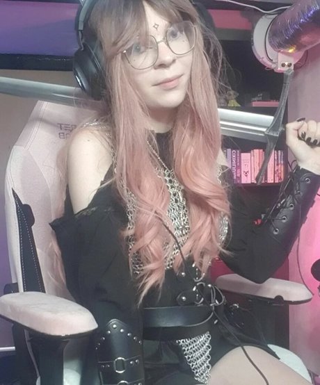 Porcelain Ghoul desnudos estrella fotos