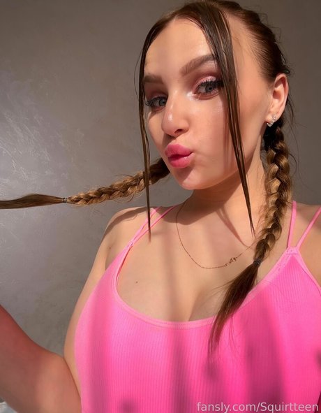 Squirtteen bonita modelo archivo