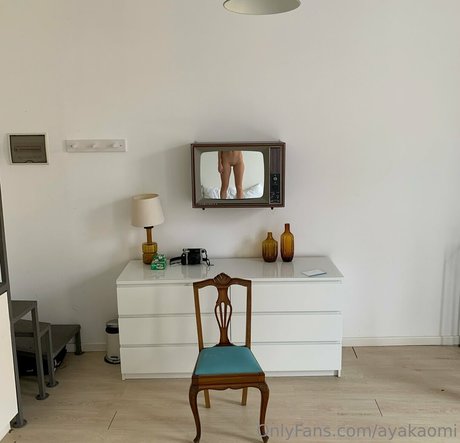 Ayakaomi estrella porno adulto imágenes