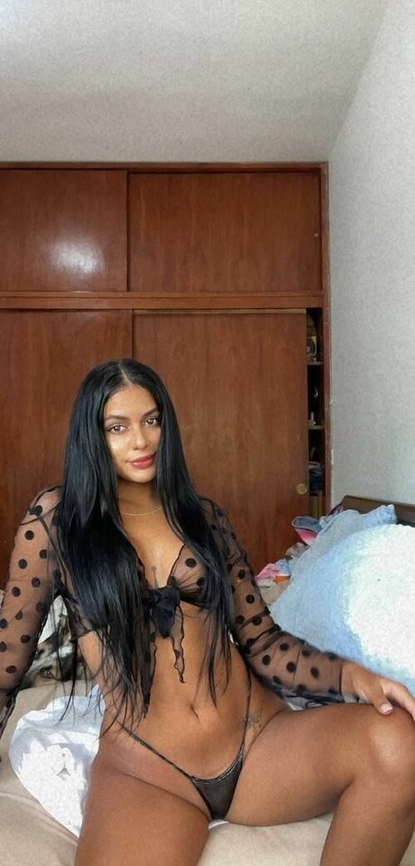 dubyduby bonita estrella porno fotos