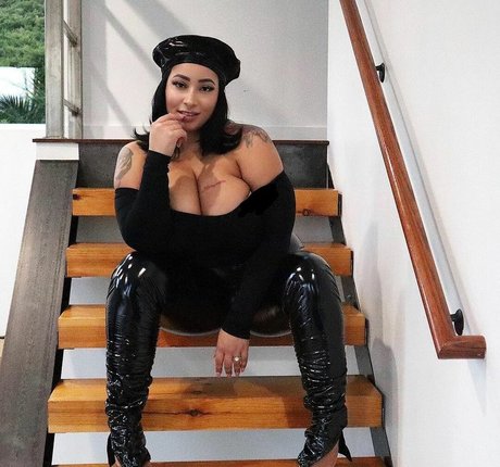 Tylea estrella xxx galerías