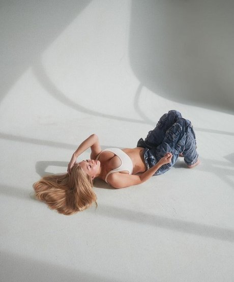 Trinityy Rain actriz erótica archivo