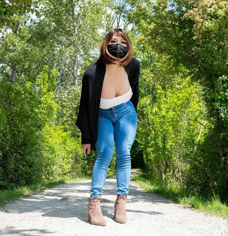 CrimsonBorgia modelo adulto galería