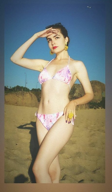 Condessa Anasta modelo de alta definición archivo