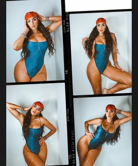 Ivette Saucedo modelo atractivo foto