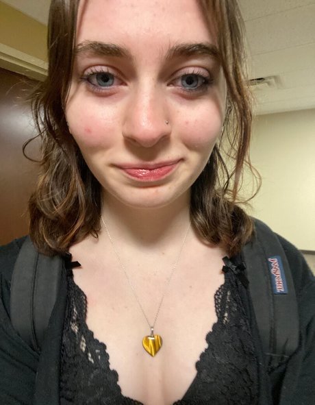 avieb4by estrella porno hermosa imágenes