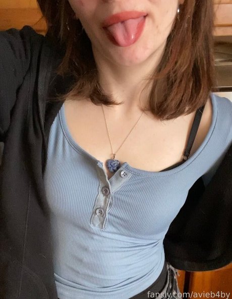 avieb4by modelo adulto foto