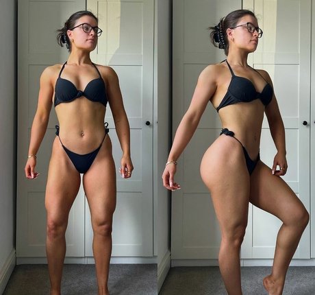 MIA GREEN modelo hermosa imagen