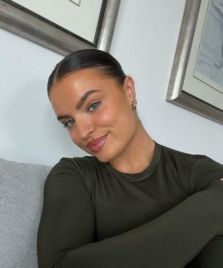 MIA GREEN arte modelo fotos