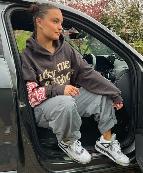 MIA GREEN estrella archivo