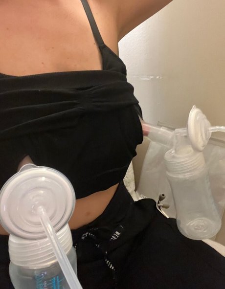 KelceCarter actriz libre fotos