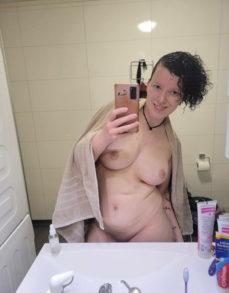 LamperaAsteria21 desnudos estrella foto