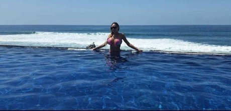 Jami Marie Akaport Barbie estrella porno xxx imagen