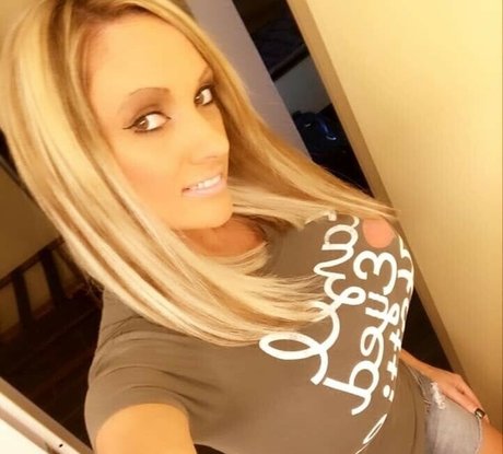 Jami Marie Akaport Barbie estrella porno hd foto