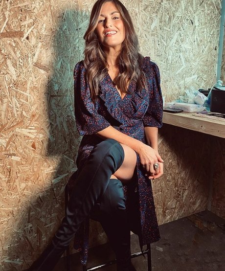 TV Shopping Presenters desnudos de modelos imágenes