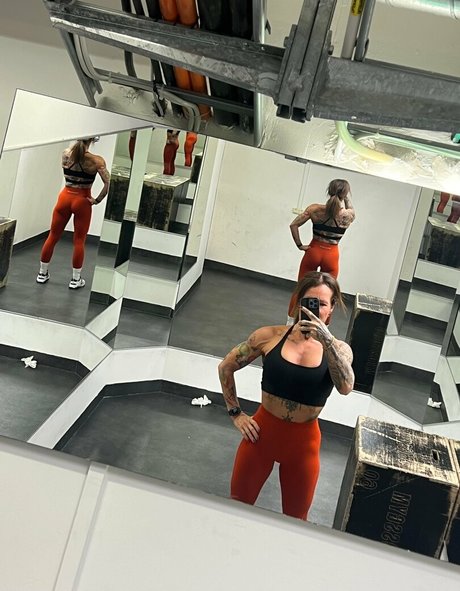 alpheratz modelo porno foto