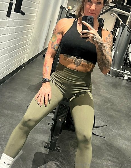 alpheratz modelo bonita imágenes