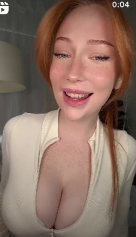 Ambergoeswildvip estrella porno gratis foto