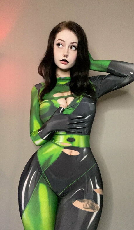 Lolaknivesxz hermosa modelo archivo