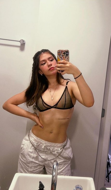 Maria ZB modelo agradable imagen