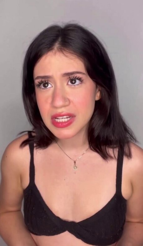 Maria ZB estrella porno erótica imagen