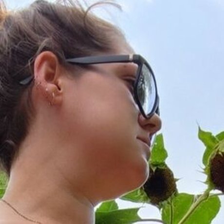 Nina Rynd estrella superior archivo