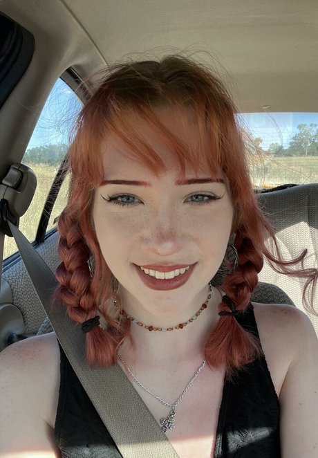 Tora Love estrella sexy foto