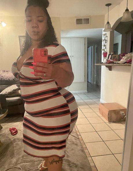 bikini de tanga onlyfans erótico caliente archivo