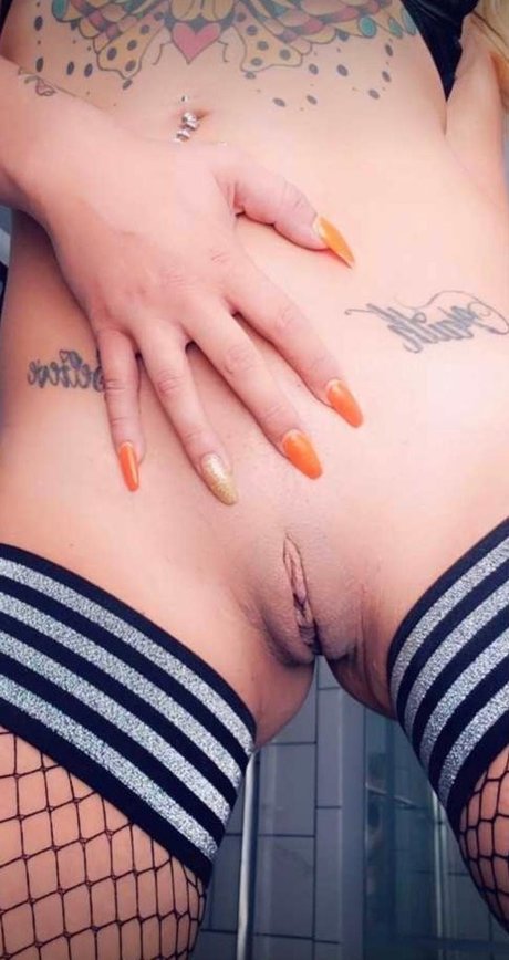 Abby Elizabeth Miller estrella porno bonita archivo