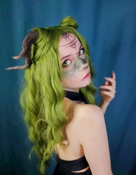 zelenaya zlaya modelo desnuda imágenes