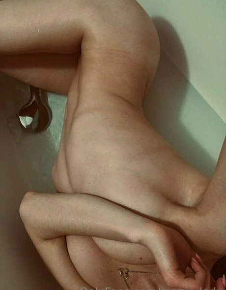 Magic Lady modelo desnudos galería