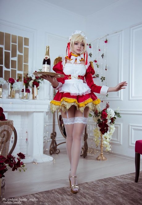 Mari Aisu estrella xxx galerías