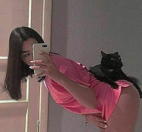 Nisa Kavak buena estrella porno archivo