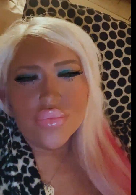 Amy Louise estrella agradable fotos