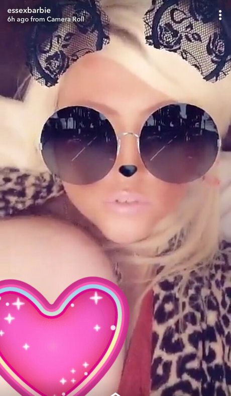 Amy Louise actriz atractiva imágenes