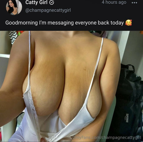 onlyfans de chicas góticas adulto hd imagen