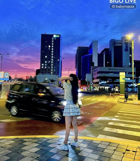 Babymaxxx actriz desnuda imágenes