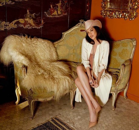 Lilimar Hernandez modelo desnudo galería