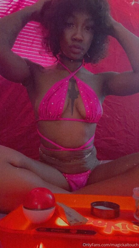 magickaltouch desnudos de estrellas porno galerías