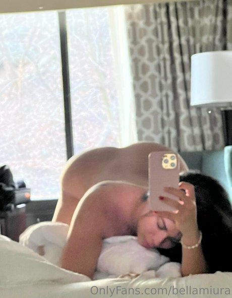 Bella Miura desnudos de estrellas imágenes