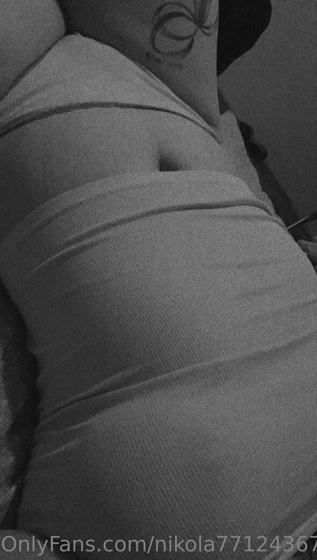 nikola77124367 actriz de arte imagen