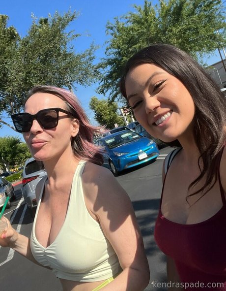 kendraspade estrella sexy imágenes