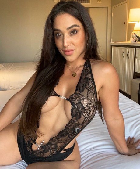 nursekarina tv modelo sexual archivo