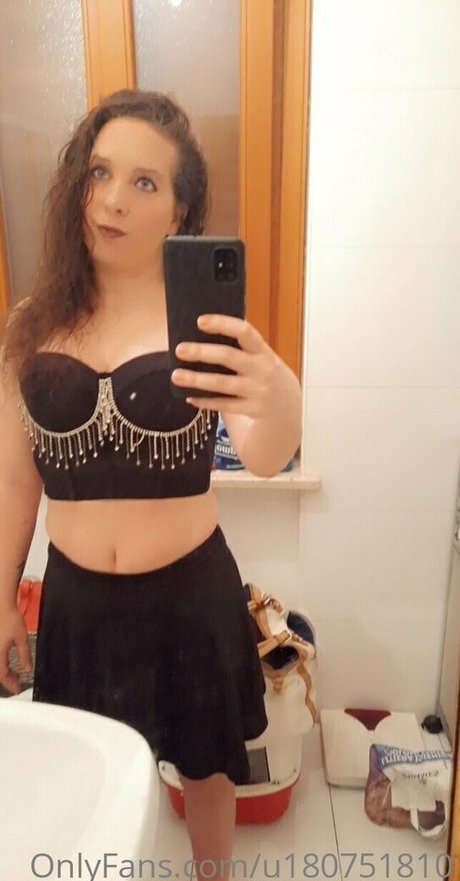 only queen84 modelo de alta calidad archivo