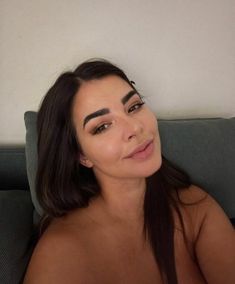 im notannaa modelo xxx fotos