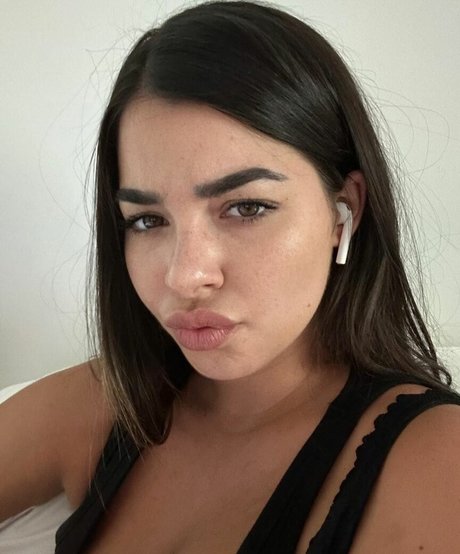 im notannaa modelo desnudo imágenes