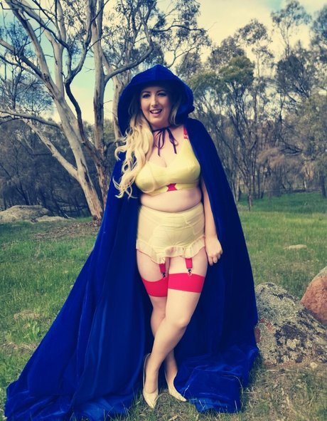 electralashes modelo desnuda galería