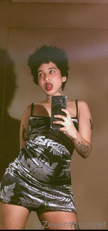 zeventhsunzet actriz de alta definición foto